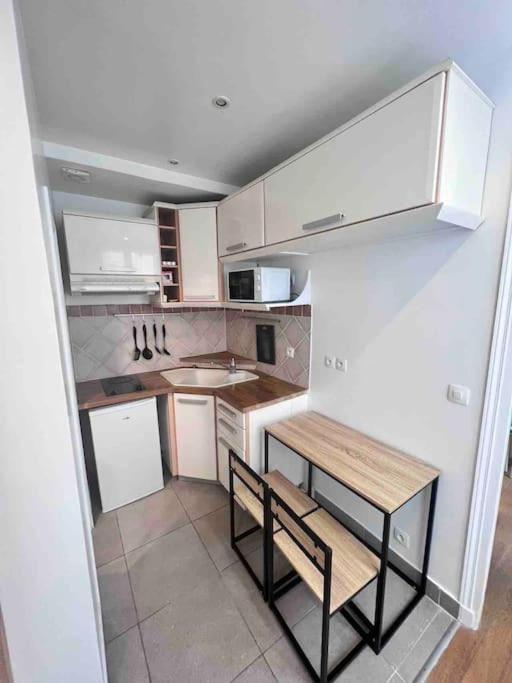 Super Appartement T2 Proche De Tour Eiffel Paris Exterior photo